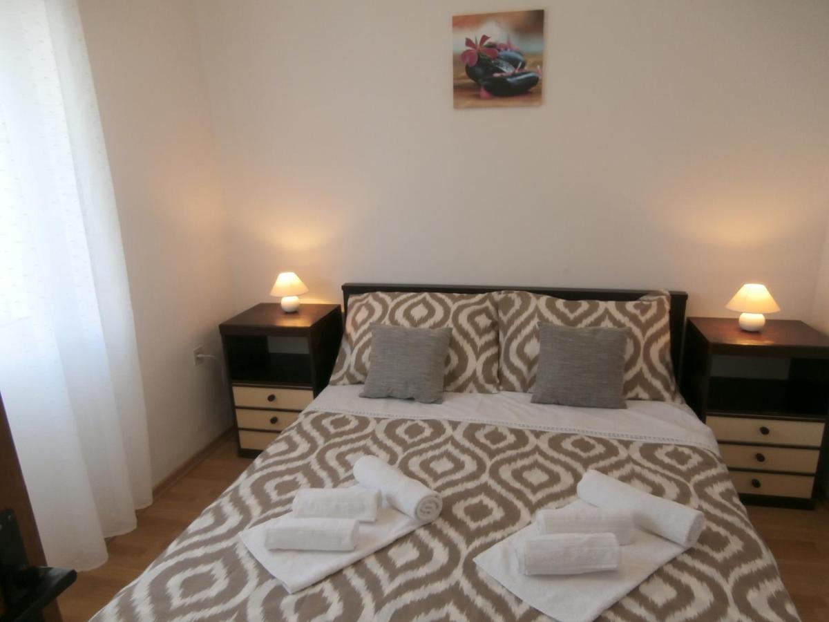 Apartments Mira Krk Krk Town Bagian luar foto