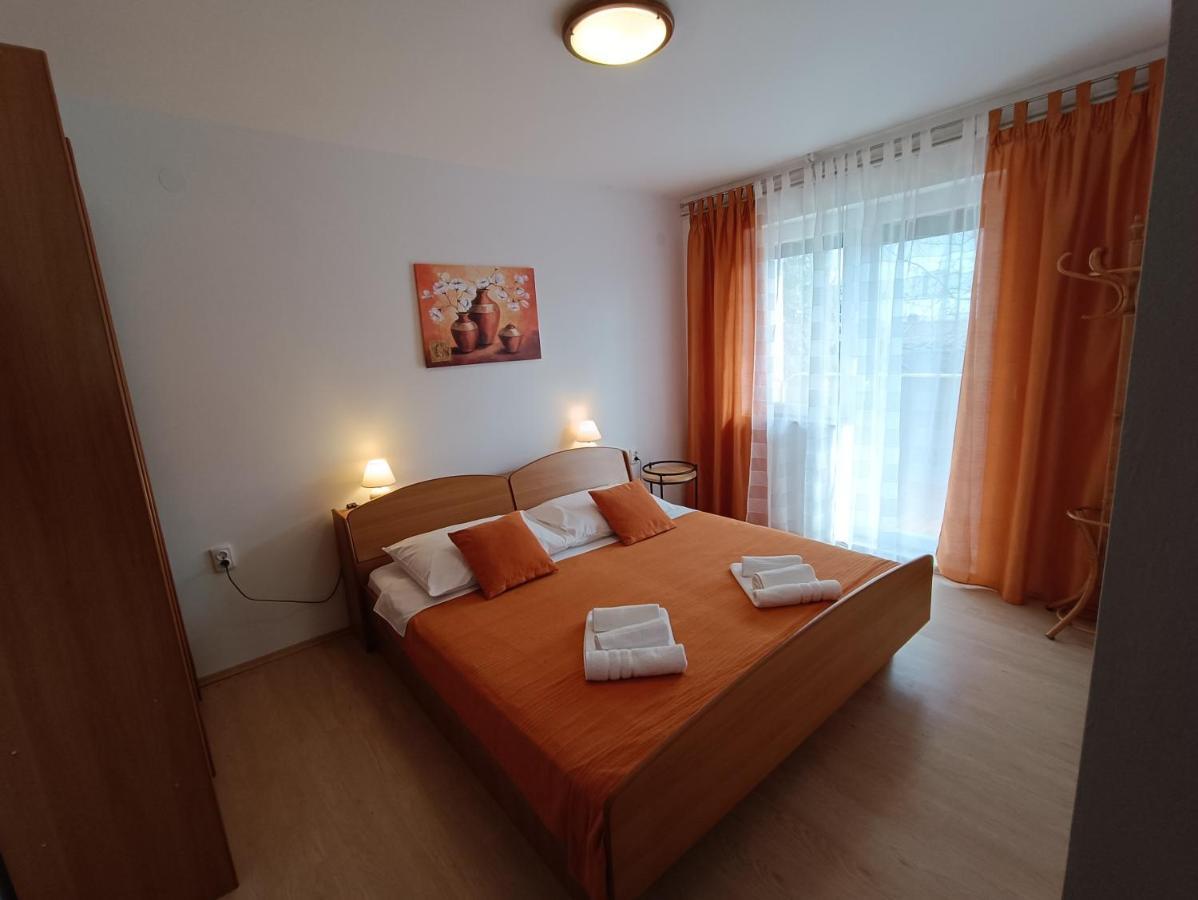 Apartments Mira Krk Krk Town Bagian luar foto