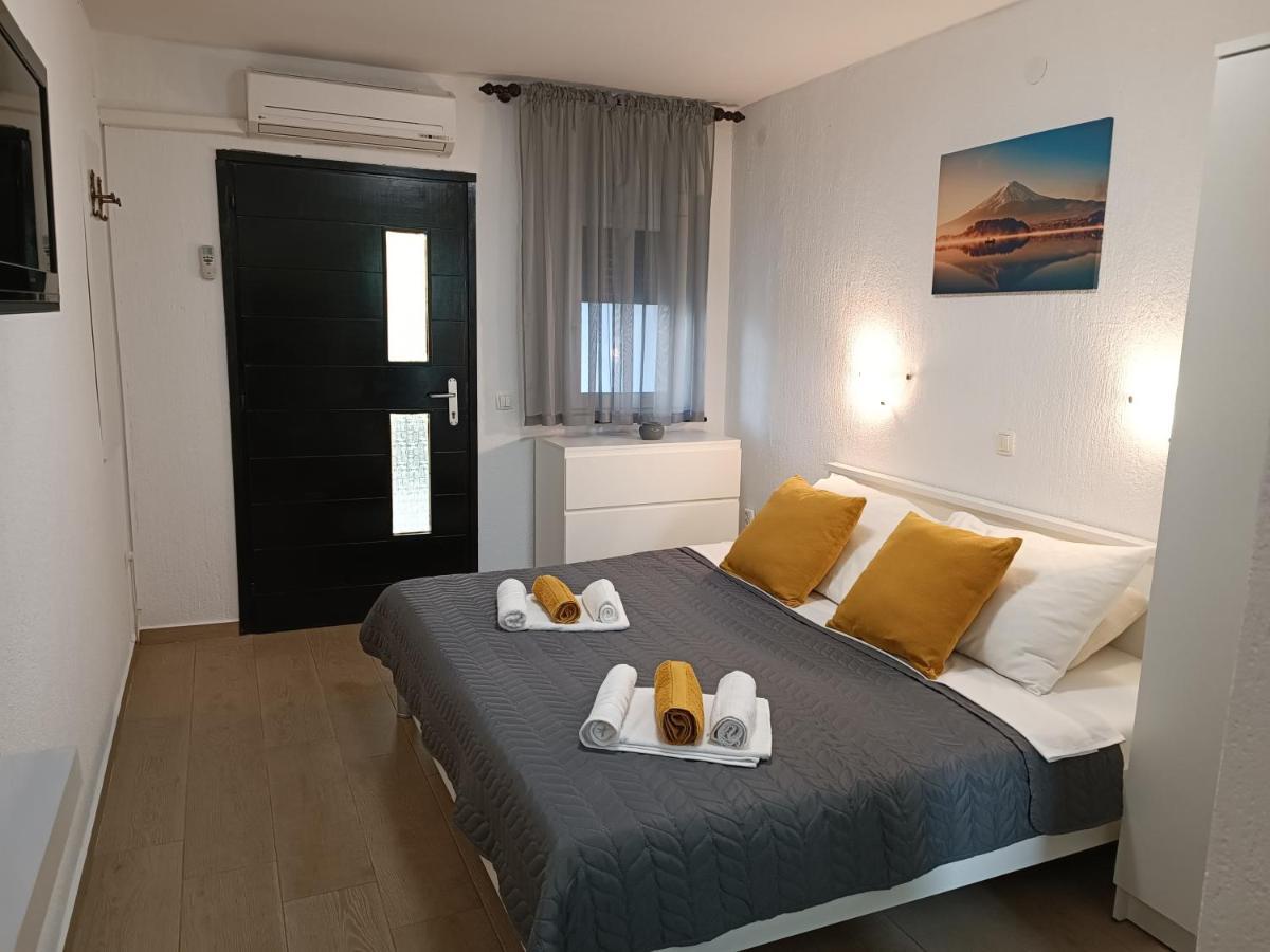 Apartments Mira Krk Krk Town Bagian luar foto