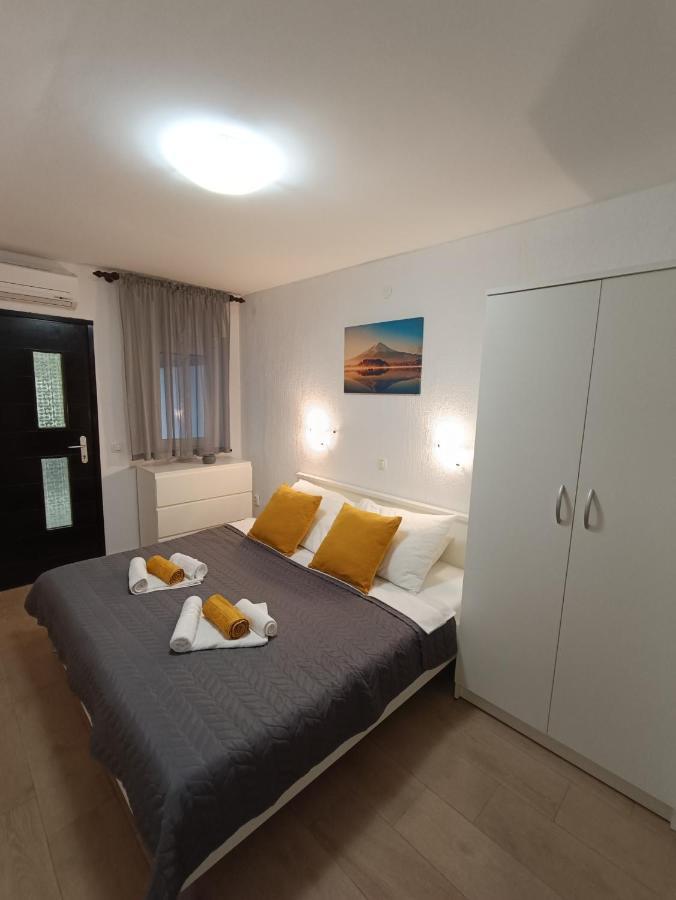 Apartments Mira Krk Krk Town Bagian luar foto
