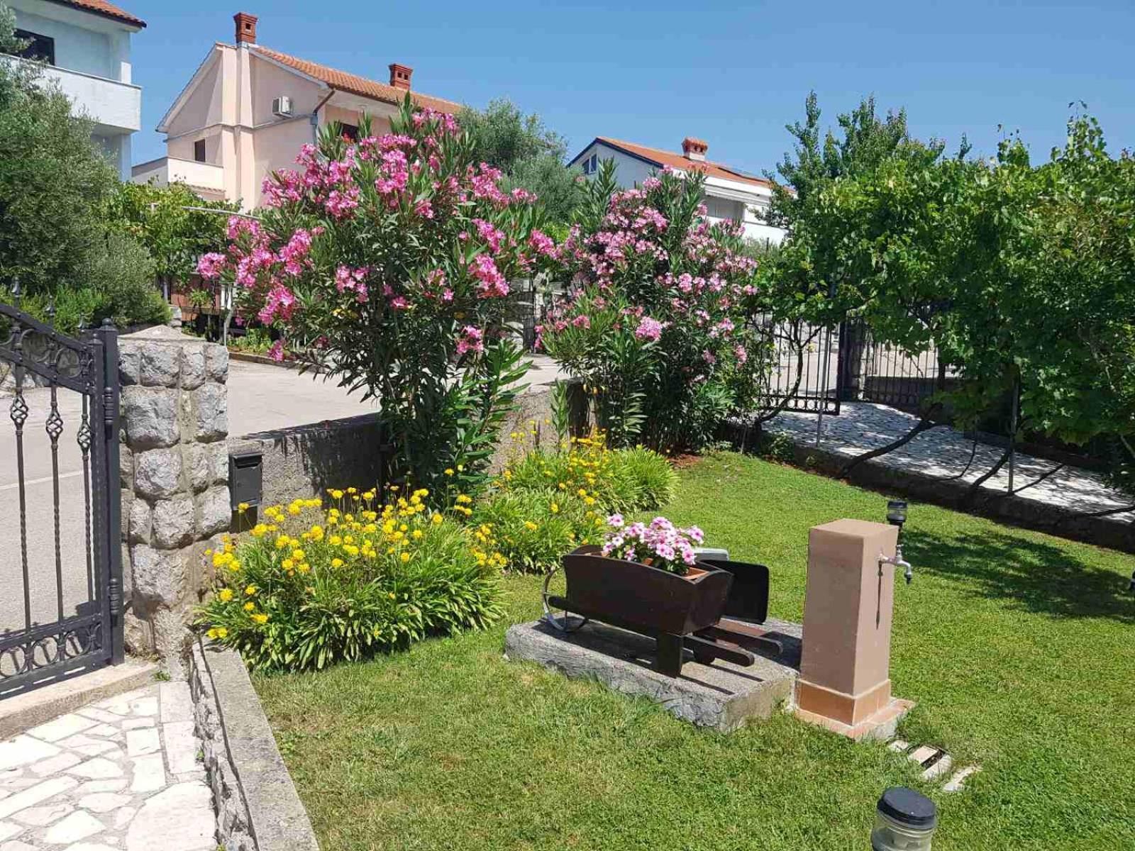 Apartments Mira Krk Krk Town Bagian luar foto